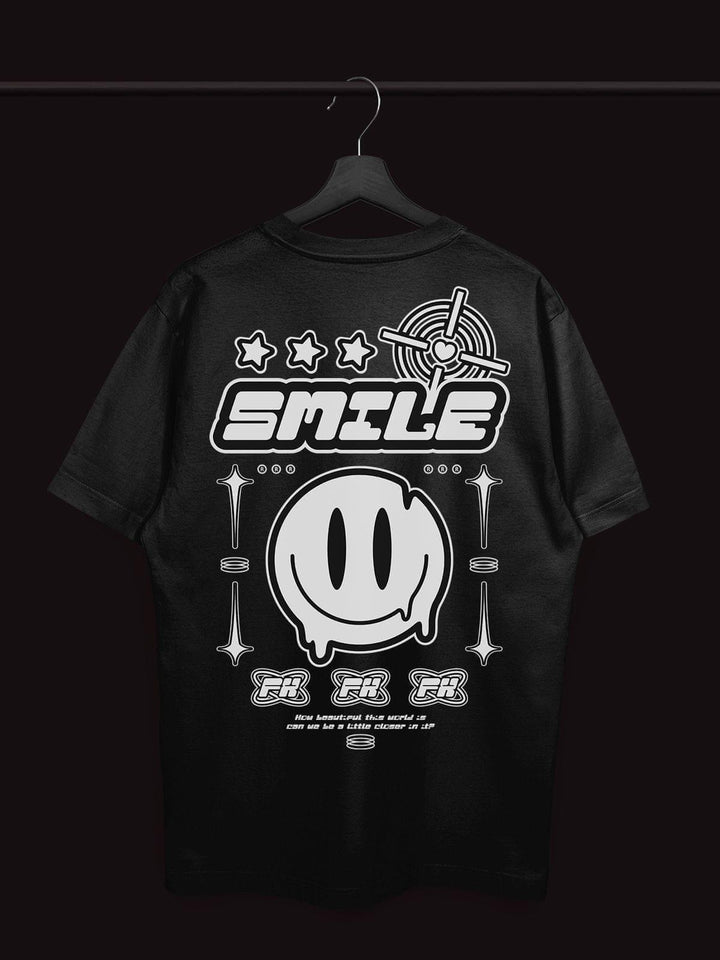 Smile Tshirt - THREADCURRY